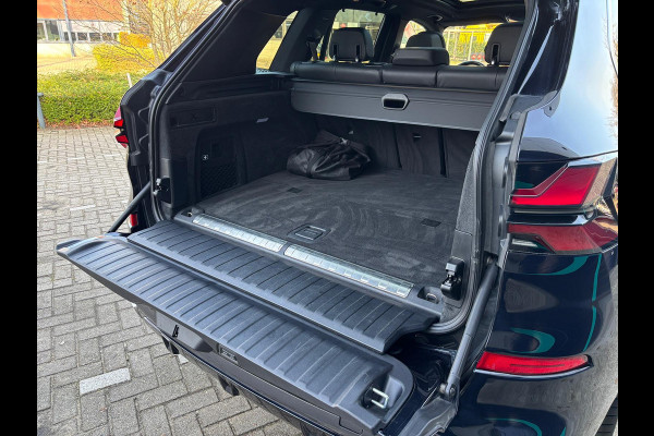 BMW X5 xDrive50e M-Sport PANORAMA DAK HARMAN KARDON 360 CAMERA 22 INCH VELGEN LUCHTVERING