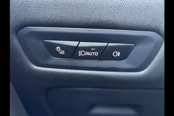 BMW X5 xDrive50e M-Sport PANORAMA DAK HARMAN KARDON 360 CAMERA 22 INCH VELGEN LUCHTVERING