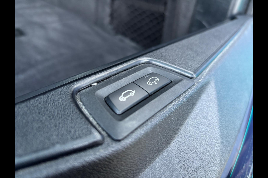 BMW X5 xDrive50e M-Sport PANORAMA DAK HARMAN KARDON 360 CAMERA 22 INCH VELGEN LUCHTVERING