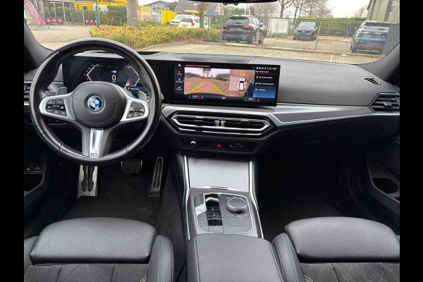 BMW 3 Serie Touring 320e Touring M-Sport PRO PHEV SHADOWLINE ADEPTIVE KOPLAMPEN 360 CAMERA DRIVER ASSIST HEAD-UP DISPLAY INNOVATION PAKKET