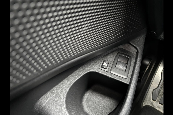 BMW 3 Serie Touring 320e Touring M-Sport PRO PHEV SHADOWLINE ADEPTIVE KOPLAMPEN 360 CAMERA DRIVER ASSIST HEAD-UP DISPLAY INNOVATION PAKKET