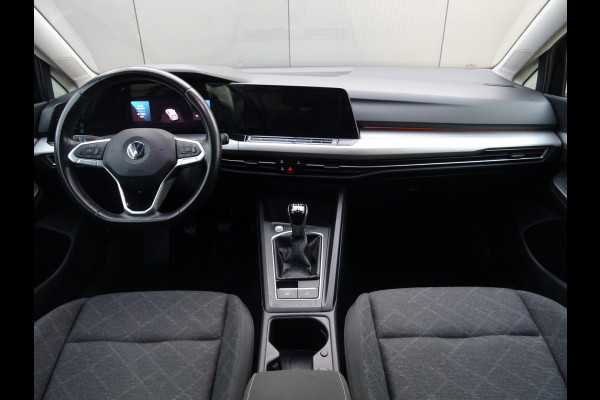 Volkswagen Golf 1.5 TSI Style * PANORAMADAK * KEYLESS * 4 SEIZOENSBANDEN !!