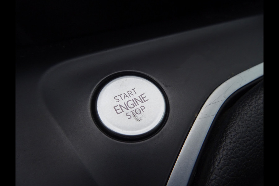 Volkswagen Golf 1.5 TSI Style * PANORAMADAK * KEYLESS * 4 SEIZOENSBANDEN !!