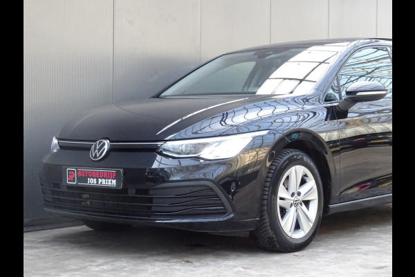 Volkswagen Golf 1.5 TSI Style * PANORAMADAK * KEYLESS * 4 SEIZOENSBANDEN !!