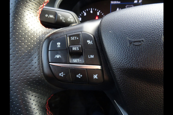 Ford Focus 1.0 EcoBoost Titanium X ST-LINE * PANORAMADAK * 4 SEIZONSBANDEN !!