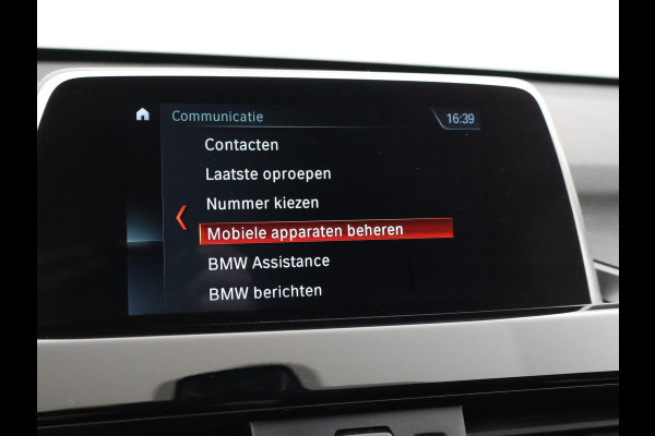 BMW X1 sDrive18i AUT. SPORTLINE + TREKHAAK | LED | SPORTSTOELEN | STOELVERWARMING | NAVIGATIE