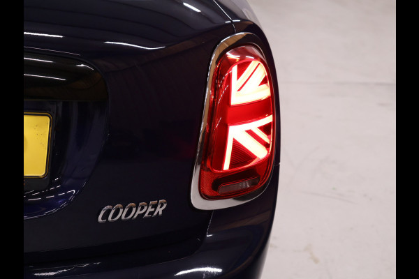 MINI Mini 1.5 Cooper 60 Years Edition [SCHUIFKANTELDAK, HARMAN/KARDON, APPLE CARPLAY, HEAD-UP, STOELVERWARMING, VOL LEDER, PDC V+A, CRUISE, CLIMATE, NIEUWSTAAT]