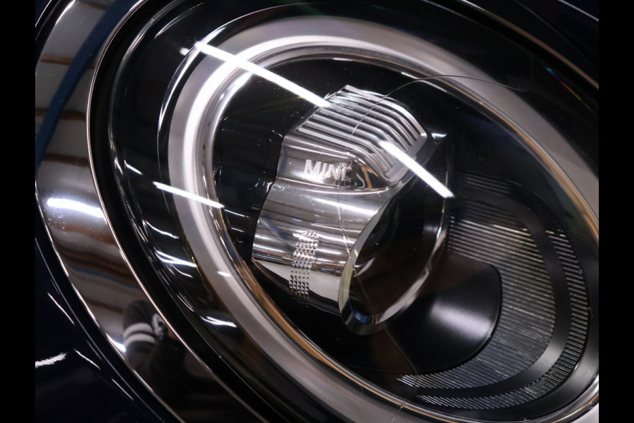 MINI Mini 1.5 Cooper 60 Years Edition [SCHUIFKANTELDAK, HARMAN/KARDON, APPLE CARPLAY, HEAD-UP, STOELVERWARMING, VOL LEDER, PDC V+A, CRUISE, CLIMATE, NIEUWSTAAT]