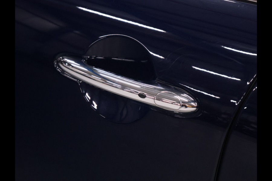 MINI Mini 1.5 Cooper 60 Years Edition [SCHUIFKANTELDAK, HARMAN/KARDON, APPLE CARPLAY, HEAD-UP, STOELVERWARMING, VOL LEDER, PDC V+A, CRUISE, CLIMATE, NIEUWSTAAT]