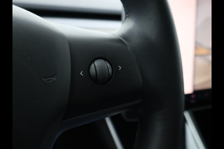 Tesla Model 3 PERFORMANCE 462 PK AWD 75 KWH ORIG. NL + 20 INCH | AUTOPILOT | PANORAMA | LEDER