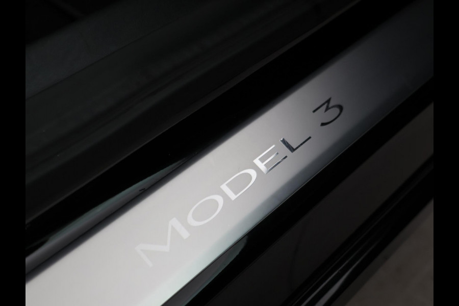 Tesla Model 3 PERFORMANCE 462 PK AWD 75 KWH ORIG. NL + 20 INCH | AUTOPILOT | PANORAMA | LEDER