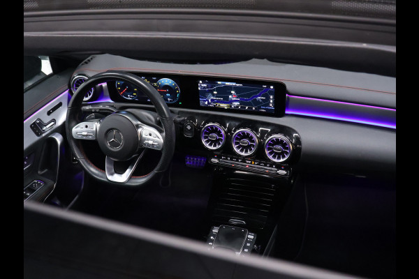Mercedes-Benz CLA-Klasse Shooting Brake 250 e AMG Limited FULL OPTION [ADAPTIVE CRUISE, CAMERA, APPLE CARPLAY,  MEMORY SEATS, SCHUIFKANTELDAK, SFEERVERLICHTING, DIGITAL DASH, TREKHAAK, HALF LEDER, NAVIGATIE, NIEUWSTAAT]