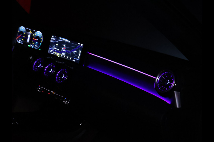 Mercedes-Benz CLA-Klasse Shooting Brake 250 e AMG Limited FULL OPTION [ADAPTIVE CRUISE, CAMERA, APPLE CARPLAY,  MEMORY SEATS, SCHUIFKANTELDAK, SFEERVERLICHTING, DIGITAL DASH, TREKHAAK, HALF LEDER, NAVIGATIE, NIEUWSTAAT]