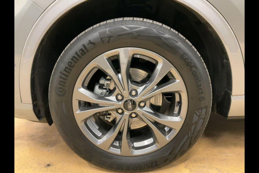 Ford Kuga 2.5 PHEV ST-Line | Wegklapbare trekhaak |  Adaptive cruise control | Winter Pack | Camera | Elektrische achterklep