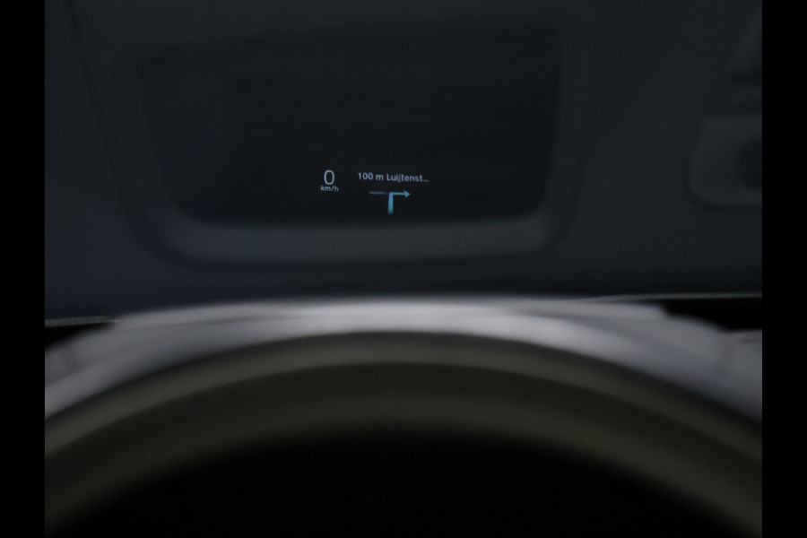 Volvo XC90 2.0 T8 Recharge AWD Inscription Exclusive [DIGITAL DASH, ADAPTIVE CRUISE, CAMERA, BOWERS & WILKINS AUDIO, MEMORY STOELEN, ELEK TREKHAAK, APPLE CARPLAY, CLIMATE CONTROL, HEAD UP DISPLAY, AIRCO ACHTER, NAVIGATIE, NIEUWSTAAT]