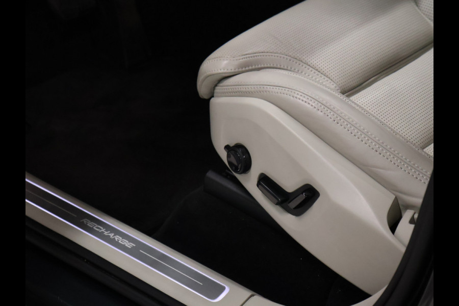 Volvo XC90 2.0 T8 Recharge AWD Inscription Exclusive [DIGITAL DASH, ADAPTIVE CRUISE, CAMERA, BOWERS & WILKINS AUDIO, MEMORY STOELEN, ELEK TREKHAAK, APPLE CARPLAY, CLIMATE CONTROL, HEAD UP DISPLAY, AIRCO ACHTER, NAVIGATIE, NIEUWSTAAT]
