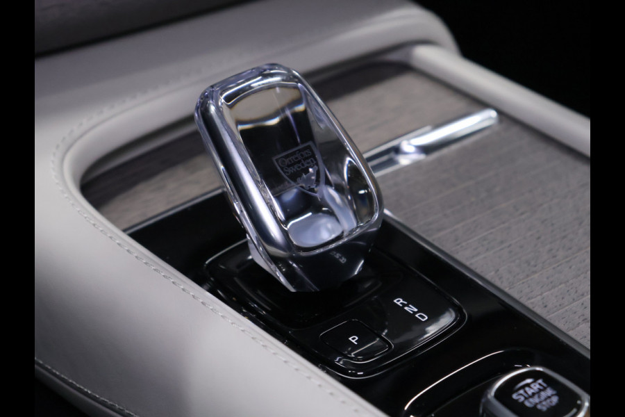 Volvo XC90 2.0 T8 Recharge AWD Inscription Exclusive [DIGITAL DASH, ADAPTIVE CRUISE, CAMERA, BOWERS & WILKINS AUDIO, MEMORY STOELEN, ELEK TREKHAAK, APPLE CARPLAY, CLIMATE CONTROL, HEAD UP DISPLAY, AIRCO ACHTER, NAVIGATIE, NIEUWSTAAT]
