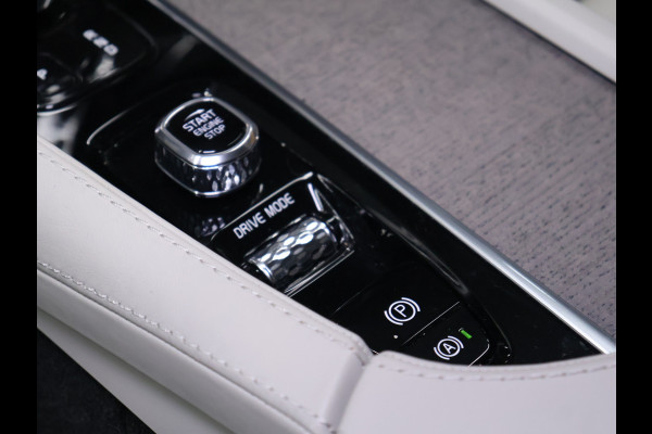 Volvo XC90 2.0 T8 Recharge AWD Inscription Exclusive [DIGITAL DASH, ADAPTIVE CRUISE, CAMERA, BOWERS & WILKINS AUDIO, MEMORY STOELEN, ELEK TREKHAAK, APPLE CARPLAY, CLIMATE CONTROL, HEAD UP DISPLAY, AIRCO ACHTER, NAVIGATIE, NIEUWSTAAT]