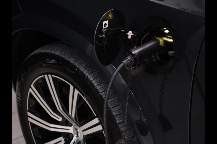 Volvo XC90 2.0 T8 Recharge AWD Inscription Exclusive [DIGITAL DASH, ADAPTIVE CRUISE, CAMERA, BOWERS & WILKINS AUDIO, MEMORY STOELEN, ELEK TREKHAAK, APPLE CARPLAY, CLIMATE CONTROL, HEAD UP DISPLAY, AIRCO ACHTER, NAVIGATIE, NIEUWSTAAT]