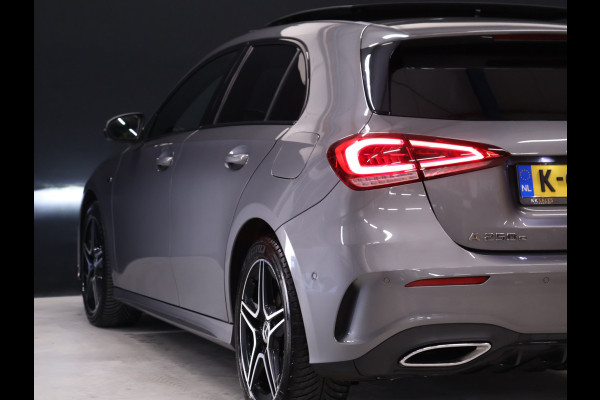 Mercedes-Benz A-Klasse 250 e Business Solution AMG Limited [SCHUIFKANTELDAK, APPLE CARPLAY, DIGITAL DASH, CAMERA, CRUISE, HALF LEDER, STOELVERWARMING, FLIPPERS, CLIMATE CONTROL, SFEERVERLICHTING, NAVIGATIE, NIEUWSTAAT]
