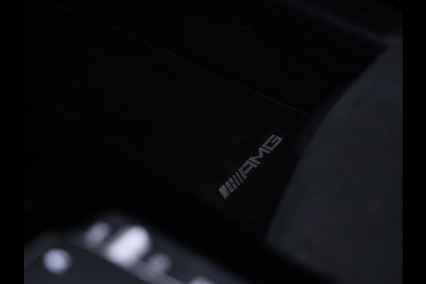 Mercedes-Benz A-Klasse 250 e Business Solution AMG Limited [SCHUIFKANTELDAK, APPLE CARPLAY, DIGITAL DASH, CAMERA, CRUISE, HALF LEDER, STOELVERWARMING, FLIPPERS, CLIMATE CONTROL, SFEERVERLICHTING, NAVIGATIE, NIEUWSTAAT]