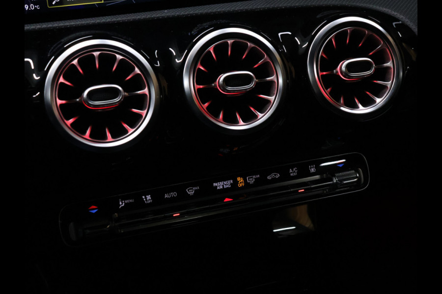 Mercedes-Benz A-Klasse 250 e Business Solution AMG Limited [SCHUIFKANTELDAK, APPLE CARPLAY, DIGITAL DASH, CAMERA, CRUISE, HALF LEDER, STOELVERWARMING, FLIPPERS, CLIMATE CONTROL, SFEERVERLICHTING, NAVIGATIE, NIEUWSTAAT]