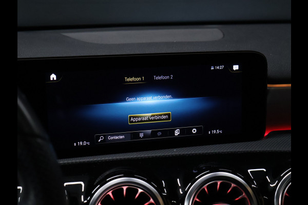 Mercedes-Benz A-Klasse 250 e Business Solution AMG Limited [SCHUIFKANTELDAK, APPLE CARPLAY, DIGITAL DASH, CAMERA, CRUISE, HALF LEDER, STOELVERWARMING, FLIPPERS, CLIMATE CONTROL, SFEERVERLICHTING, NAVIGATIE, NIEUWSTAAT]