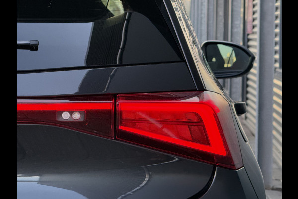 CUPRA Born BWJ 2022 | SOH 92,4% BUS Adrenaline 204PK 62 kWh | PANO DAK | CAMERA A | 19'' LMV | STOELVERW | NAVI | CLIMA | CARPLAY |