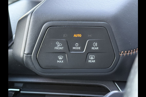 CUPRA Born BWJ 2022 | SOH 92,4% BUS Adrenaline 204PK 62 kWh | PANO DAK | CAMERA A | 19'' LMV | STOELVERW | NAVI | CLIMA | CARPLAY |