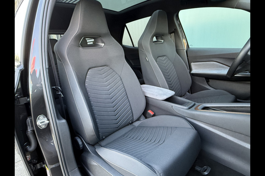 CUPRA Born BWJ 2022 | SOH 92,4% BUS Adrenaline 204PK 62 kWh | PANO DAK | CAMERA A | 19'' LMV | STOELVERW | NAVI | CLIMA | CARPLAY |