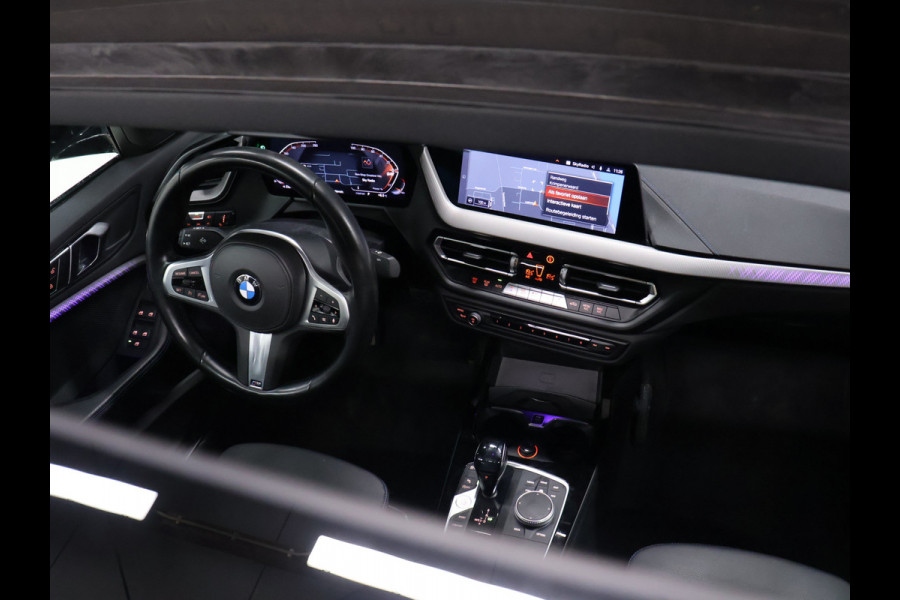 BMW 2 Serie Gran Coupé 218i M-Sport [SCHUIFKANTELDAK, APPLE CARPLAY, ANDROID, CAMERA, PDC V+A, VOL LEDER, CRUISE, CLIMATE, NIEUWSTAAT]