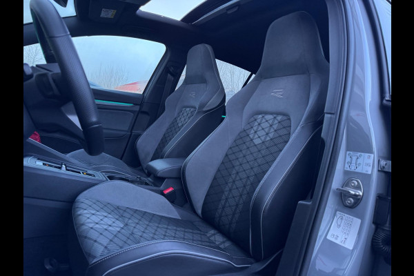 Volkswagen Golf 1.5 eTSI R-Line Pano/H&K/Matrix/Camera