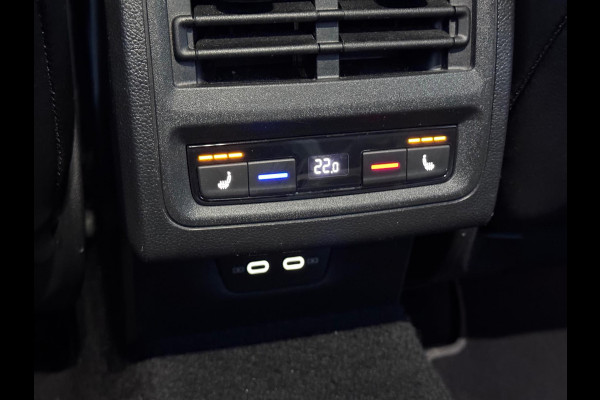 Volkswagen Golf 1.5 eTSI R-Line Pano/H&K/Matrix/Camera