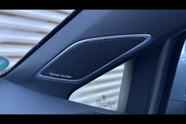 Volkswagen Golf 1.5 eTSI R-Line Pano/H&K/Matrix/Camera