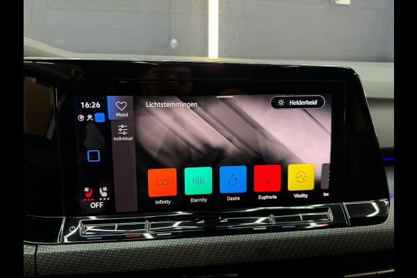 Volkswagen Golf 2.0 TSI R 4M Performance Pano|HuD|Akra|Memory