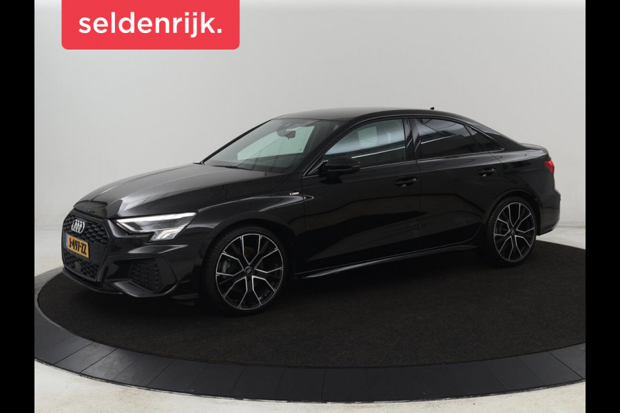 Audi A3 35 TFSI S edition | Carplay | Navigatie | Sportstoelen | Half leder | Full LED | Camera | Virtual Cockpit | 19'' | Climate control | Bluetooth | Cruise control | S Line