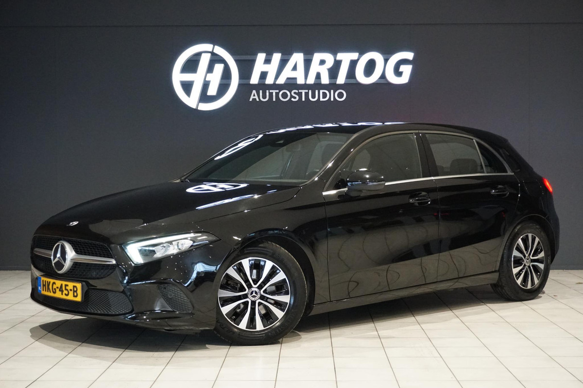 Mercedes-Benz A-Klasse 180 136PK + WIDE SCREEN / CAMERA / STOELVERWARMING /