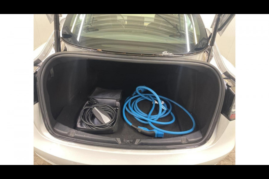 Tesla Model 3 Long Range AWD 75kWh | Panorama | Leder | Navi | Camera