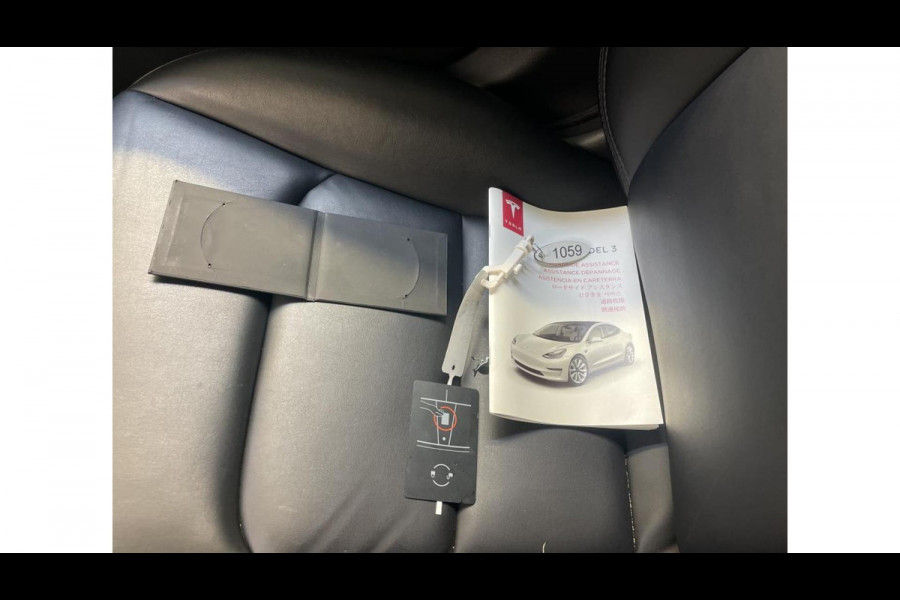 Tesla Model 3 Long Range AWD 75kWh | Panorama | Leder | Navi | Camera