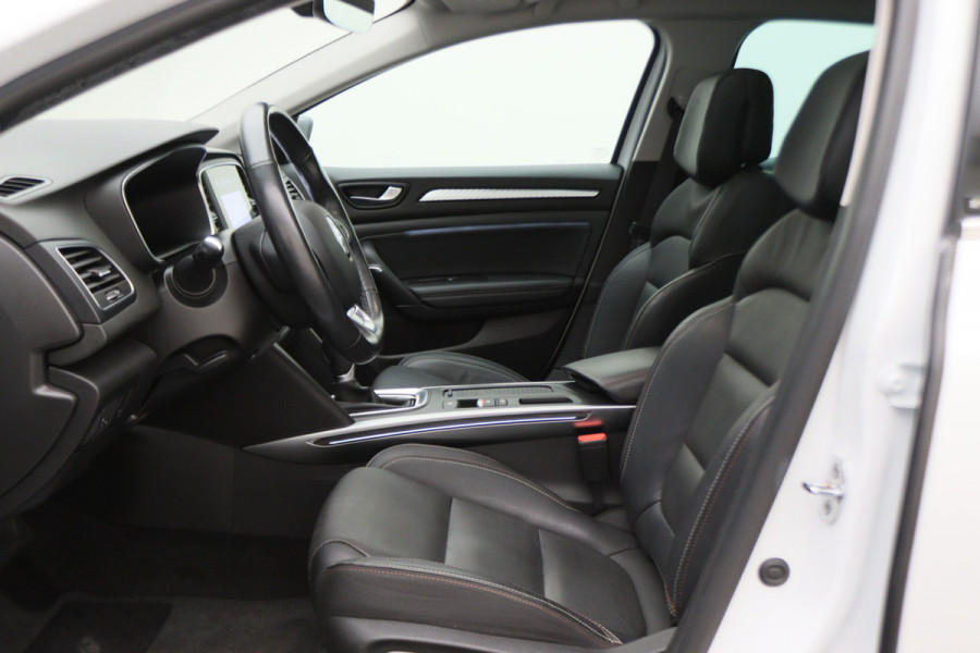 Renault Mégane Estate 1.6 E-Tech Plug-In Hybrid 160 R.S. Line Leer, Schuif-/Kanteldak, Apple Carplay, BOSE, Trekhaak, Camera