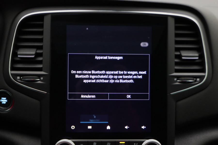 Renault Mégane Estate 1.6 E-Tech Plug-In Hybrid 160 R.S. Line Leer, Schuif-/Kanteldak, Apple Carplay, BOSE, Trekhaak, Camera