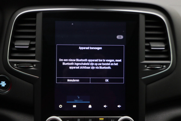 Renault Mégane Estate 1.6 E-Tech Plug-In Hybrid 160 R.S. Line Leer, Schuif-/Kanteldak, Apple Carplay, BOSE, Trekhaak, Camera