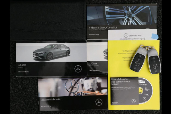 Mercedes-Benz A-Klasse 250 e AMG Plug-In Hybride AMG Line | Night Pakket | Trekhaak | Sfeerverlichting  | Achteruitrijcamera | Stuur en Stoelverwarming. Inclusief 24 maanden MB Certified garantie voor Europa.