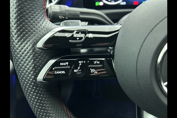 Mercedes-Benz A-Klasse 250 e AMG Plug-In Hybride AMG Line | Night Pakket | Trekhaak | Sfeerverlichting  | Achteruitrijcamera | Stuur en Stoelverwarming. Inclusief 24 maanden MB Certified garantie voor Europa.