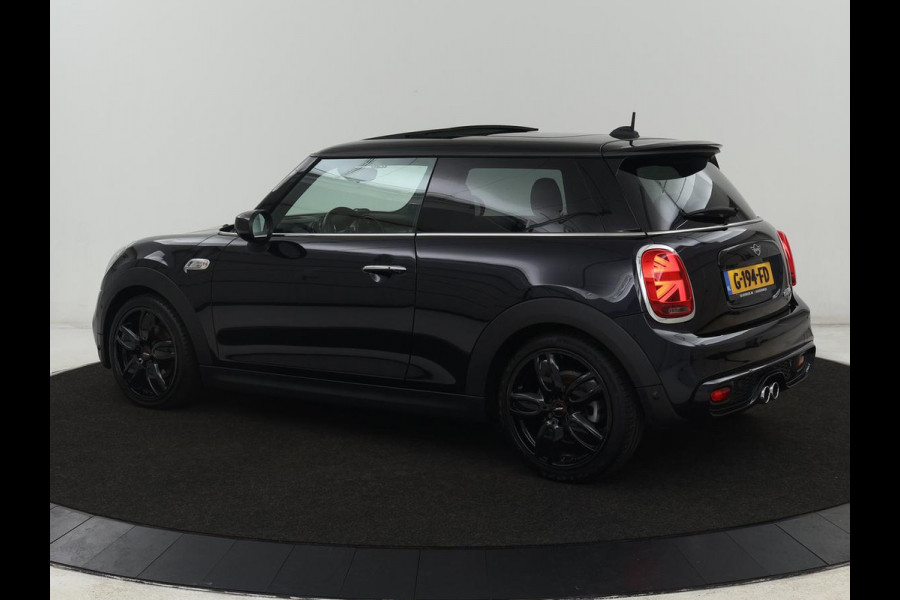 MINI Cooper S 2.0 60 Years | Panoramadak | Stoelverwarming | Leder | Head-Up | Park Assist | Carplay | Navigatie | Keyless | Full LED | Harman/Kardon | Climate control | Cruise control