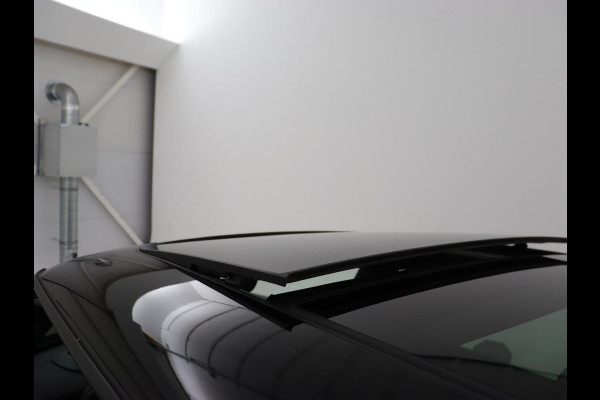 MINI Cooper S 2.0 60 Years | Panoramadak | Stoelverwarming | Leder | Head-Up | Park Assist | Carplay | Navigatie | Keyless | Full LED | Harman/Kardon | Climate control | Cruise control