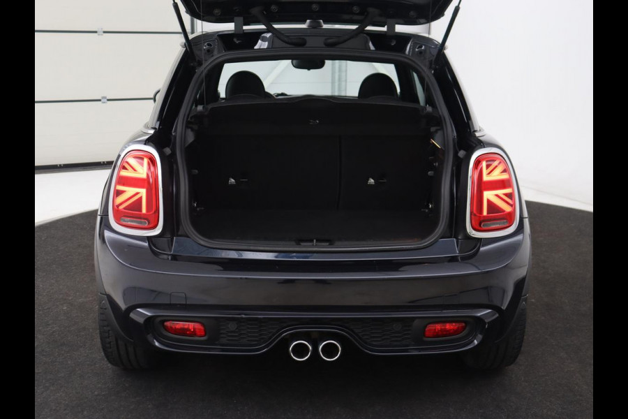 MINI Cooper S 2.0 60 Years | Panoramadak | Stoelverwarming | Leder | Head-Up | Park Assist | Carplay | Navigatie | Keyless | Full LED | Harman/Kardon | Climate control | Cruise control