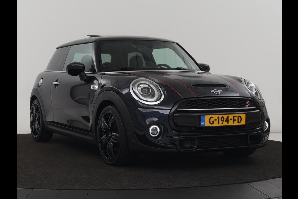 MINI Cooper S 2.0 60 Years | Panoramadak | Stoelverwarming | Leder | Head-Up | Park Assist | Carplay | Navigatie | Keyless | Full LED | Harman/Kardon | Climate control | Cruise control
