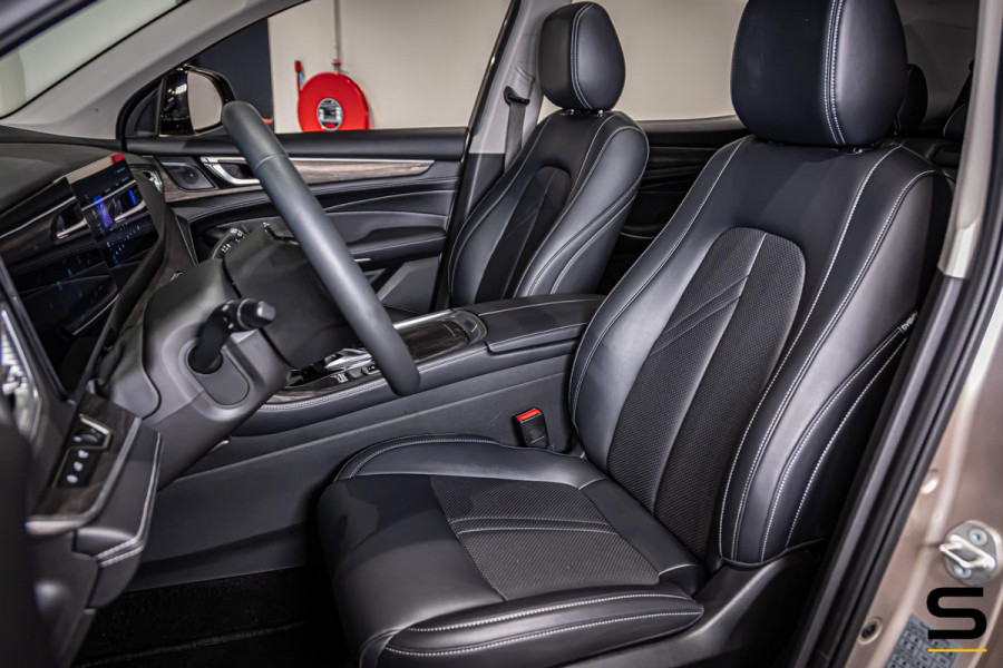 DFSK E5 1.5 PHEV L2|NAP|Pano|E-stoel|Cam|Leder|Keyless|7pers