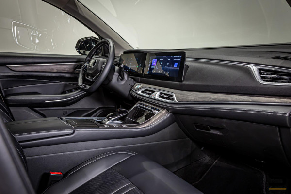 DFSK E5 1.5 PHEV L2|NAP|Pano|E-stoel|Cam|Leder|Keyless|7pers